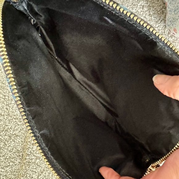 Vegan Black Floral Women's Bag gold chain - Picture 5 of 7